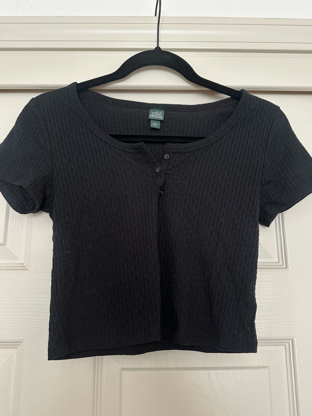 wild fable Black Textured Short Sleeve Crop Henley